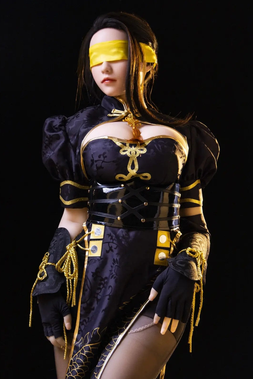 Hongye - black gold armor hourglass figure, torn black stockings, katana, standing on a white object, standing, hands on thigh area – Viper Ning Naraka cosplay sex doll by TopLoveDoll