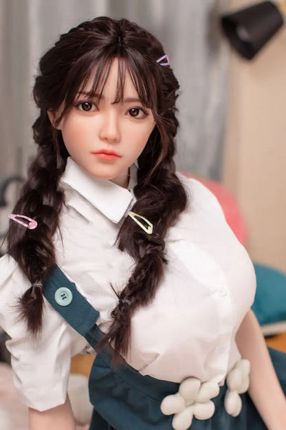 TopLoveDoll | Miko Stepsister - Poupée sexuelle BJD asiatique aux formes généreuses, inspirée des animes.